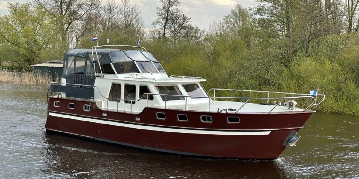 Motorboot Liona Holland Charterboot