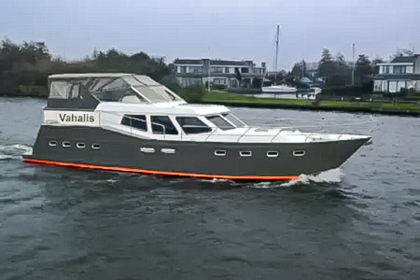 Motorboot Vahalis Holland ab Irnsum